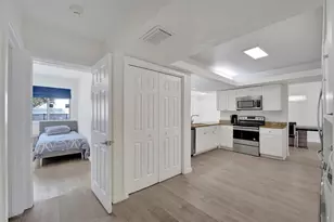 4001 N 41st Ct, Hollywood, FL 33021 - Photo 7