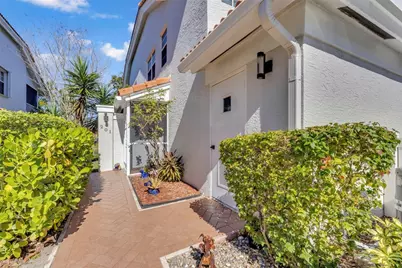 7685 Springwater Place #201, Boynton Beach, FL 33437 - Photo 7