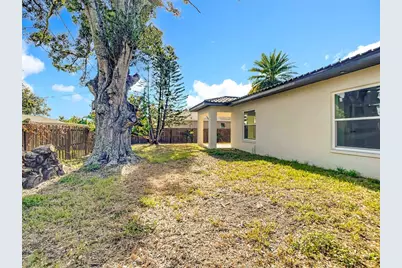 2565 Englewood Road, Venice, FL 34293 - Photo 15