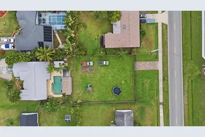 313 SW Thornhill Drive, Port Saint Lucie, FL 34984 - Photo 9