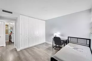 8437 Forest Hills Dr, Coral Springs, FL 33065 - Photo 9