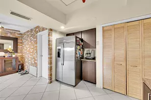 9661 NW 24th Pl, Sunrise, FL 33322 - Photo 13