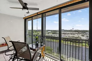 2202 S Cypress Bend Dr, Pompano Beach, FL 33069 - Photo 17