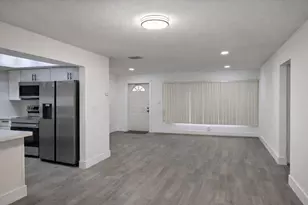 4906 NW 53rd Ct, Tamarac, FL 33319 - Photo 3