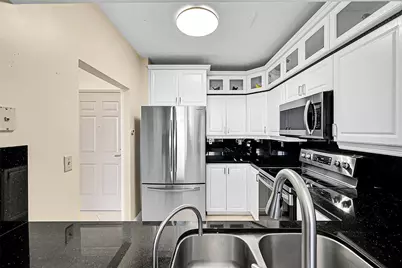 3020 NE 32nd Avenue #805, Fort Lauderdale, FL 33308 - Photo 11