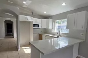 1649 SW 28th Terrace, Fort Lauderdale, FL 33312 - Photo 7