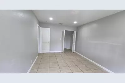 1649 SW 28th Terrace, Fort Lauderdale, FL 33312 - Photo 15