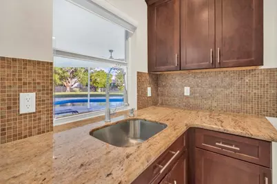 290 NW 65th Avenue, Margate, FL 33063 - Photo 23