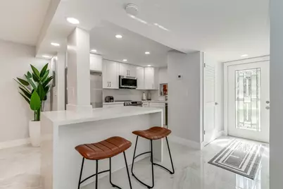 9523 S Hollybrook Lake Drive #102, Pembroke Pines, FL 33025 - Photo 11