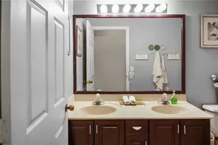 8209 SW 173rd Terrace, Palmetto Bay, FL 33157 - Photo 13