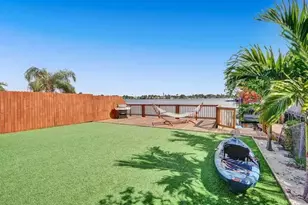 2411 SW 58th Manor, Fort Lauderdale, FL 33312 - Photo 3