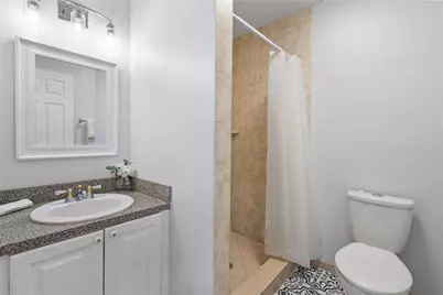 2000 NE 62nd Street, Fort Lauderdale, FL 33308 - Photo 13