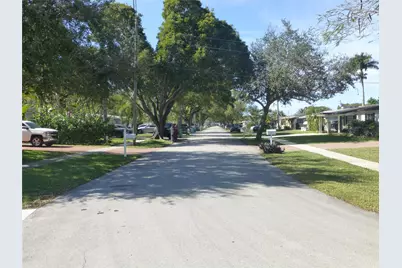 9401 SW 53rd Street, Davie, FL 33328 - Photo 17