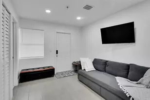 [Address not provided], Fort Lauderdale, FL 33304 - Photo 15
