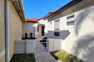 1116 SW 180th Terrace, Pembroke Pines, FL 33029 - Photo 3
