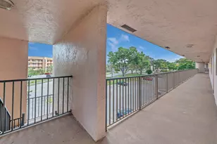 10466 Sunrise Lakes Blvd, Sunrise, FL 33322 - Photo 43