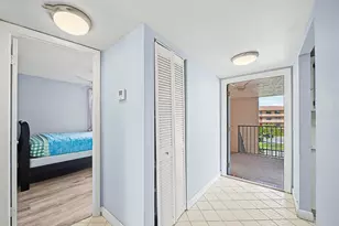 10466 Sunrise Lakes Blvd, Sunrise, FL 33322 - Photo 37