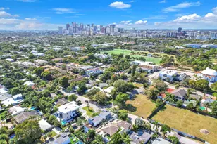 806 NE 16th Ave, Fort Lauderdale, FL 33304 - Photo 49