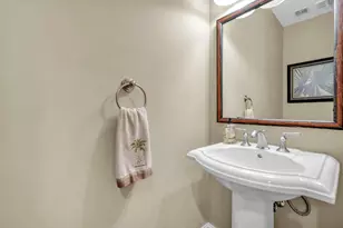 806 NE 16th Ave, Fort Lauderdale, FL 33304 - Photo 33