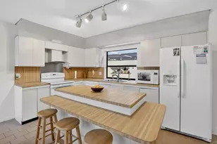 16807 Patio Village Ln, Weston, FL 33326 - Photo 19