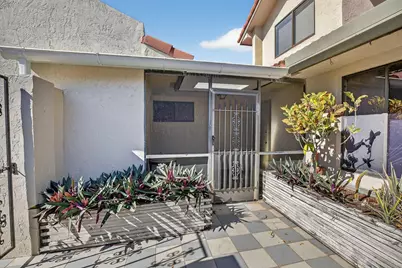 16807 Patio Village Lane, Weston, FL 33326 - Photo 5