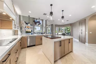 11047 Garden Ridge Ct, Davie, FL 33328 - Photo 9