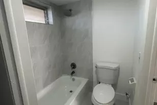 5860 NW 64th Ave, Tamarac, FL 33319 - Photo 11