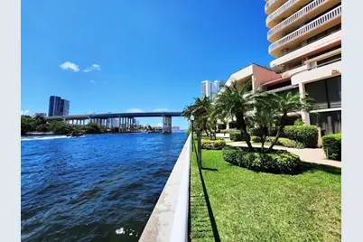 19355 Turnberry Way #24C, Miami, FL 33180 - Photo 27