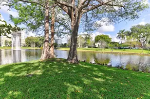 2314 S Cypress Bend Dr, Pompano Beach, FL 33069 - Photo 33