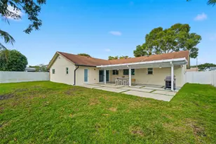 8340 SW 27th Pl, Davie, FL 33328 - Photo 23