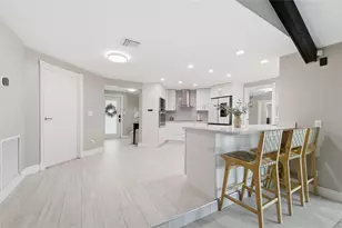 8340 SW 27th Pl, Davie, FL 33328 - Photo 5