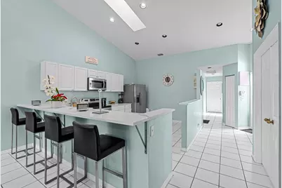 18409 Via Di Sorrento #18409, Boca Raton, FL 33496 - Photo 9