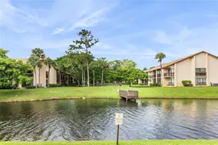 2067 SW 15th St, Deerfield Beach, FL 33442 - Photo 23