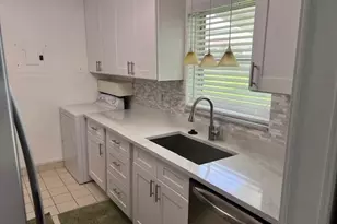 1032 NW 83 Ave Unit, Plantation, FL 33322 - Photo 3