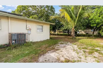 2711 NW 24th Court, Fort Lauderdale, FL 33311 - Photo 11