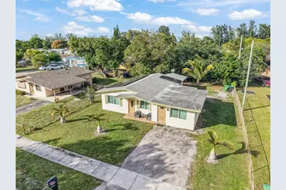 2711 NW 24th Court, Fort Lauderdale, FL 33311 - Photo 3