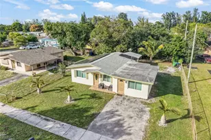 2711 NW 24th Ct, Fort Lauderdale, FL 33311 - Photo 3