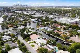 1735 NE 23rd Ave, Fort Lauderdale, FL 33305 - Photo 13