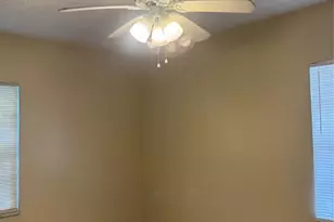 2156 NW 66th St, Miami, FL 33147 - Photo 19