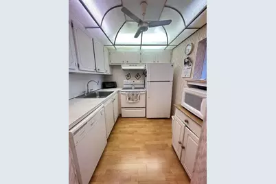 263 Farnham K #263, Deerfield Beach, FL 33442 - Photo 9