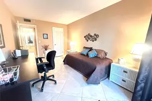 1076 Newport Q Unit, Deerfield Beach, FL 33442 - Photo 17