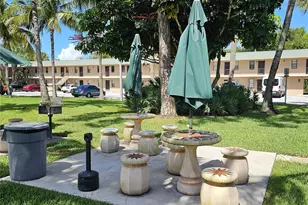 1021 SE Monterey Rd, Stuart, FL 34994 - Photo 7