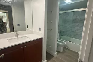 9138 SW 23rd St, Davie, FL 33324 - Photo 9