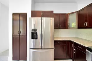 5240 NW 112th Way, Coral Springs, FL 33076 - Photo 11