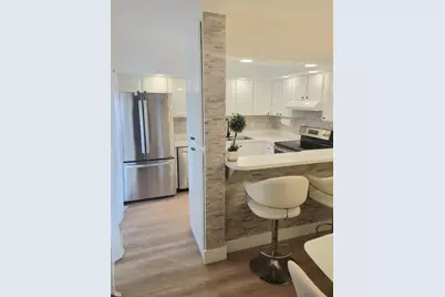 570 N Tropic Lane #4, Vero Beach, FL 32960 - Photo 3