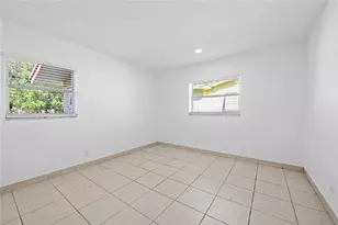 581 NW 17th Pl, Fort Lauderdale, FL 33311 - Photo 9