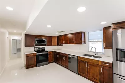 6609 NW 80th Court, Tamarac, FL 33321 - Photo 11