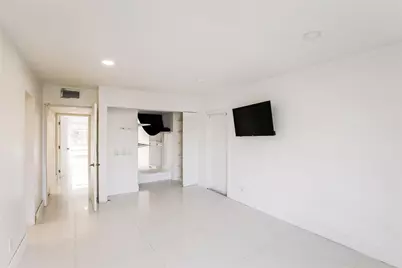 6609 NW 80th Court, Tamarac, FL 33321 - Photo 7