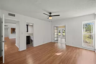 6104 White Oak Ln, Tamarac, FL 33319 - Photo 19