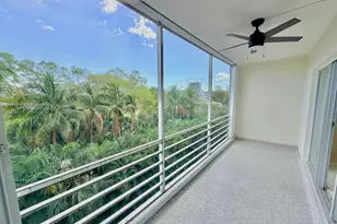 1000 NE 14th Ave, Hallandale Beach, FL 33009 - Photo 15